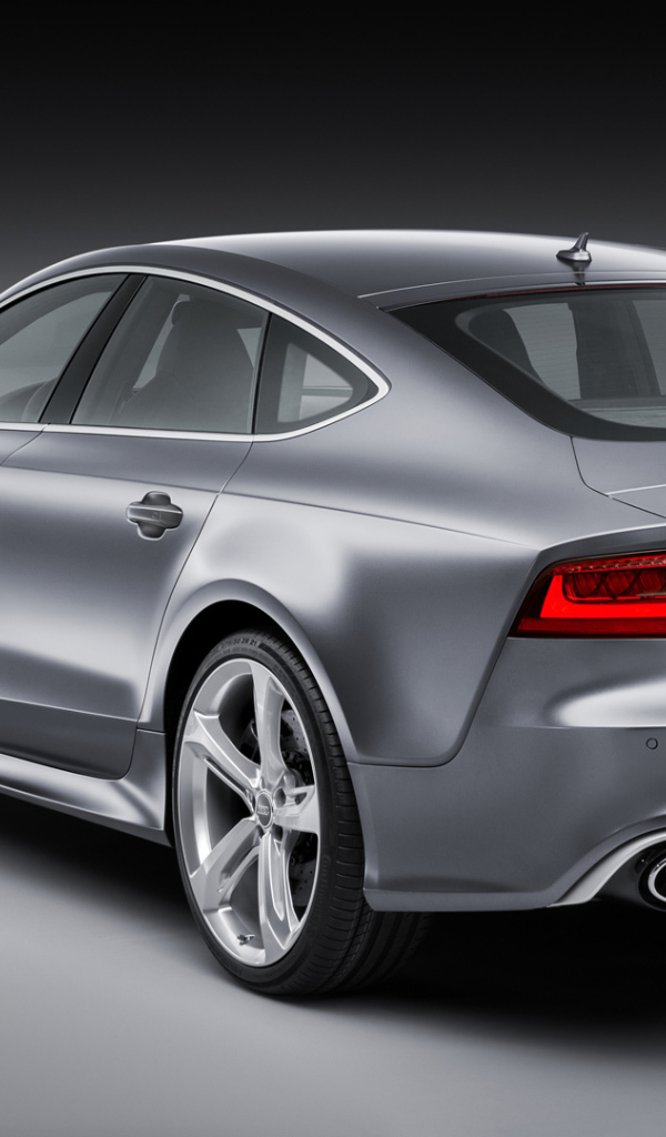 Надежный автомобиль Audi 2014