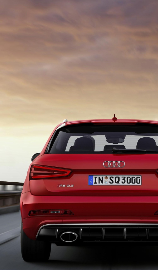 Надежная машина Audi RS Q3 2014 года