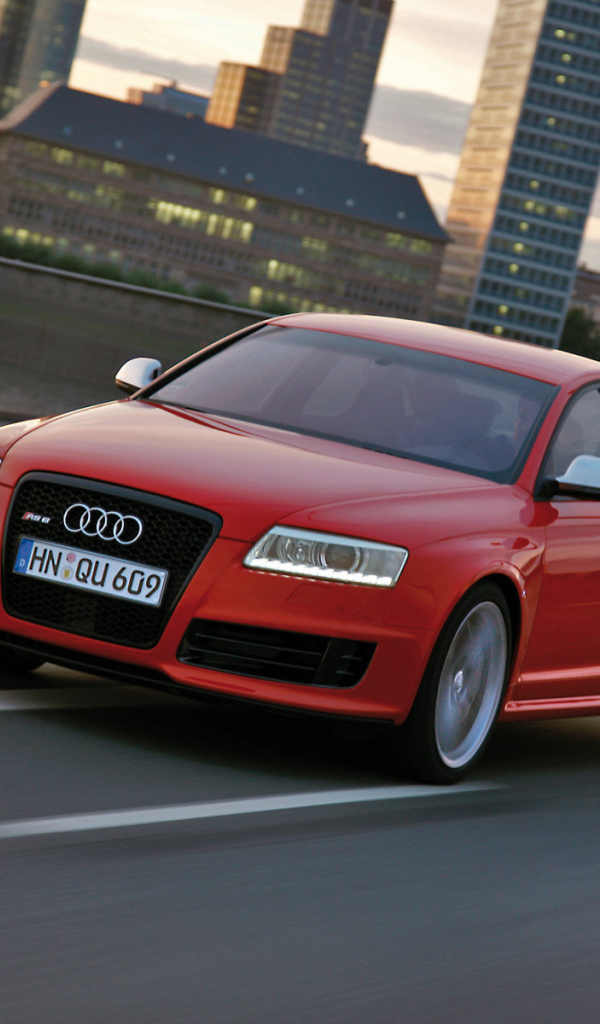 Надежный автомобиль Audi rs6