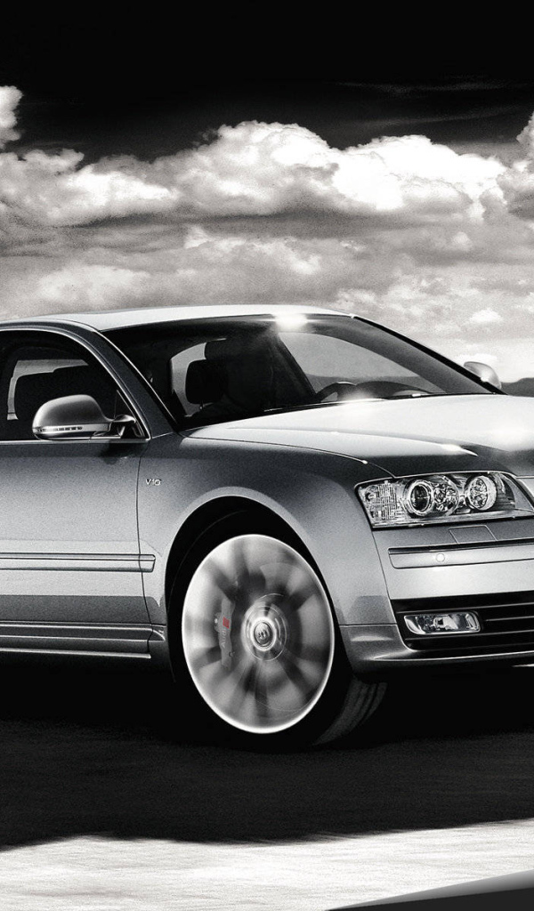 Надежная машина Audi s8