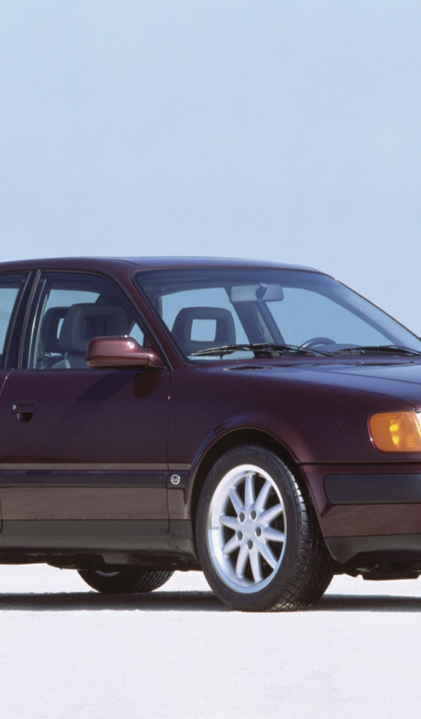 Тест драйв автомобиля Audi 100