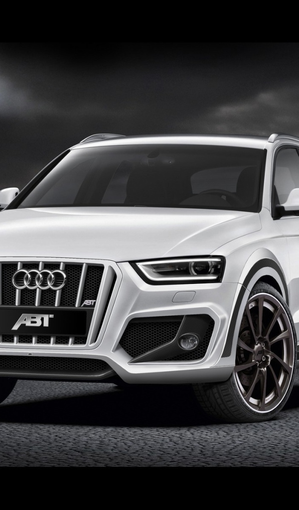 Тест драйв автомобиля audi q3