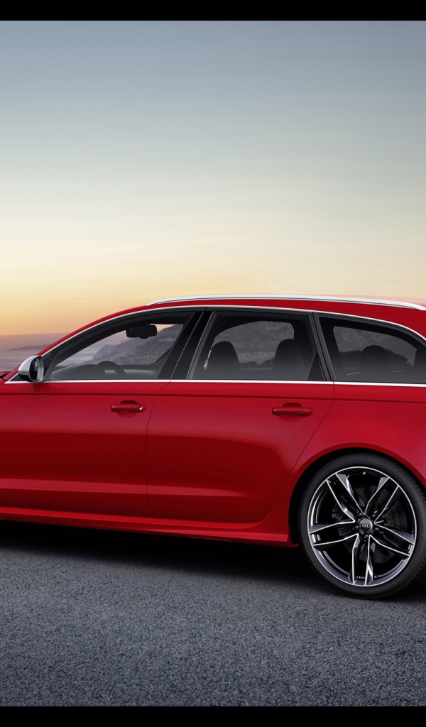 Тест драйв автомобиля audi rs6