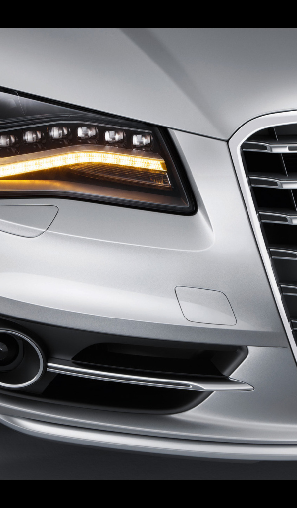 Тест драйв автомобиля audi s8