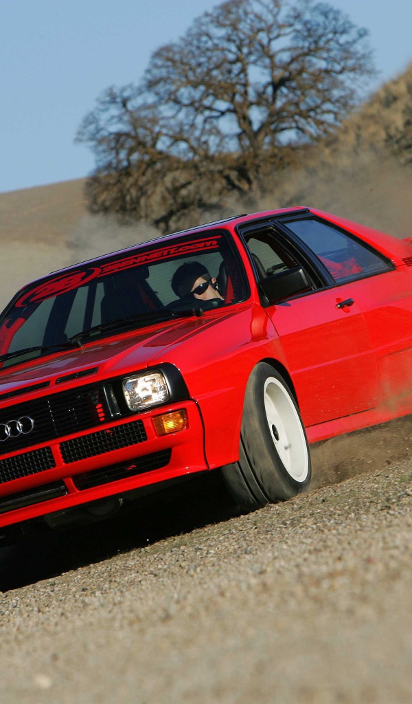 Дизайн автомобиля Audi 80