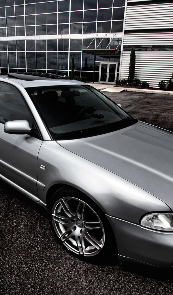 Новая машина Audi b5