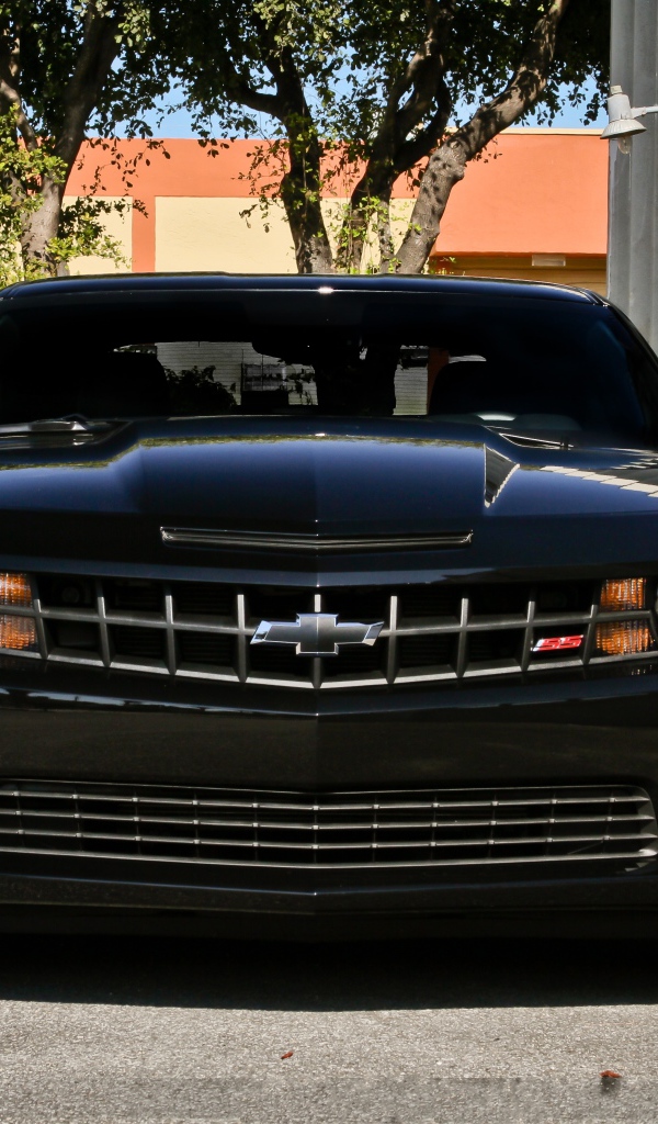 Шевроле на улице