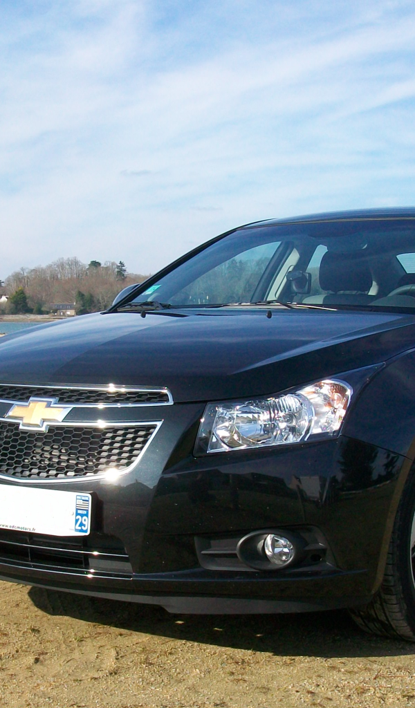Chevrolet Cruze на природе