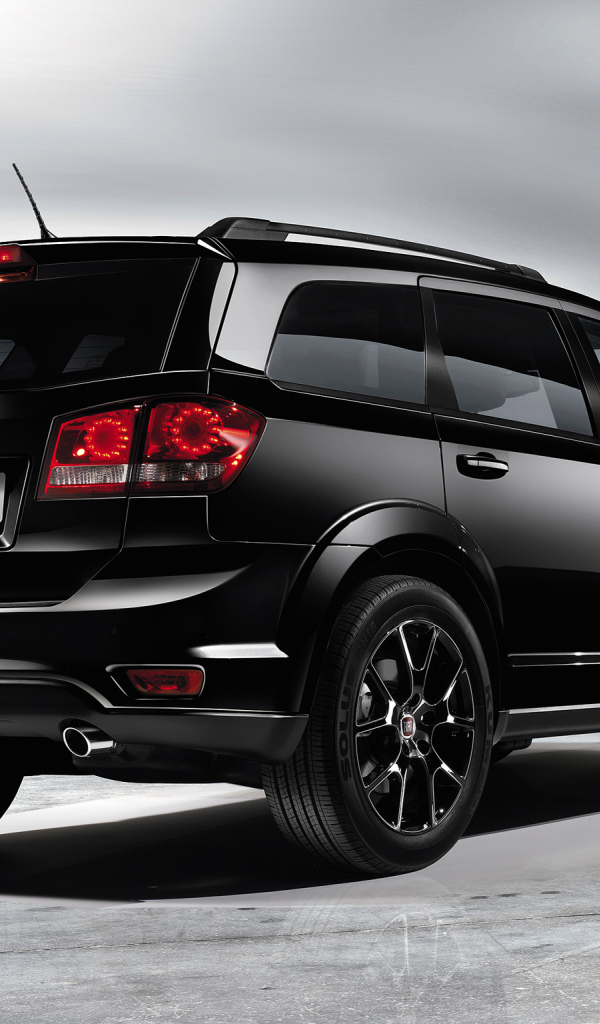 Надежный автомобиль Fiat Freemont