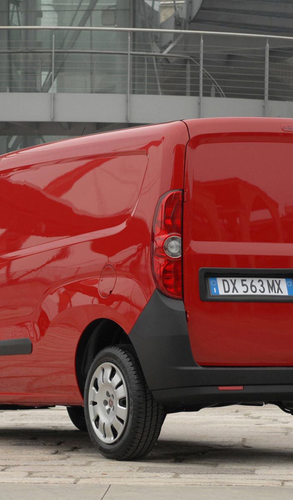Новая машина Fiat Doblo