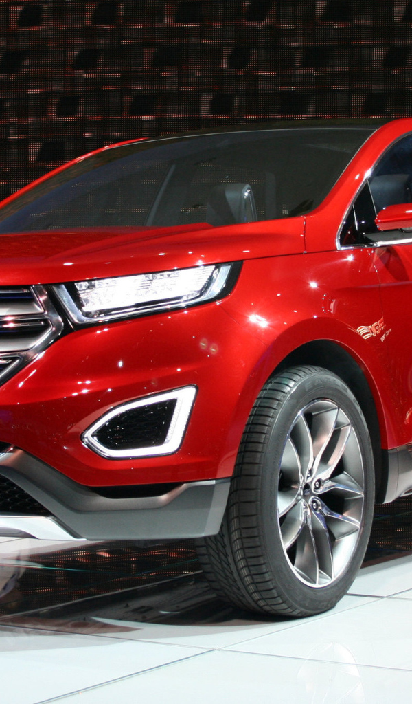 Красивый автомобиль Ford Edge 2014