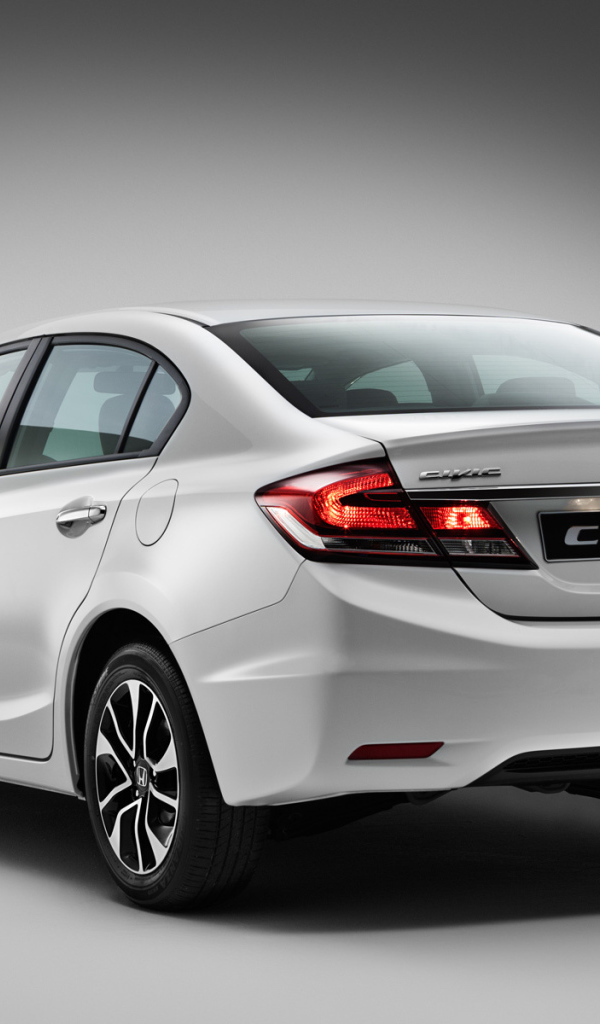 Автомобиль марки Honda модели Civic 4D