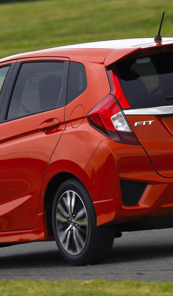 Новый автомобиль Honda Fit 2014