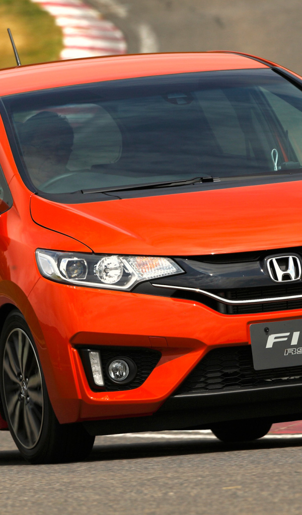 Новая машина Honda Fit 2014