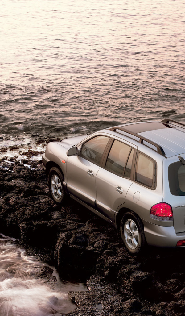 Надежный автомобиль Hyundai Santa fe