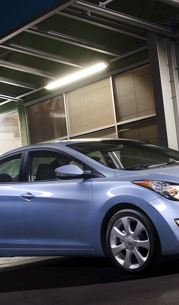 Тест драйв автомобиля Hyundai Elantra