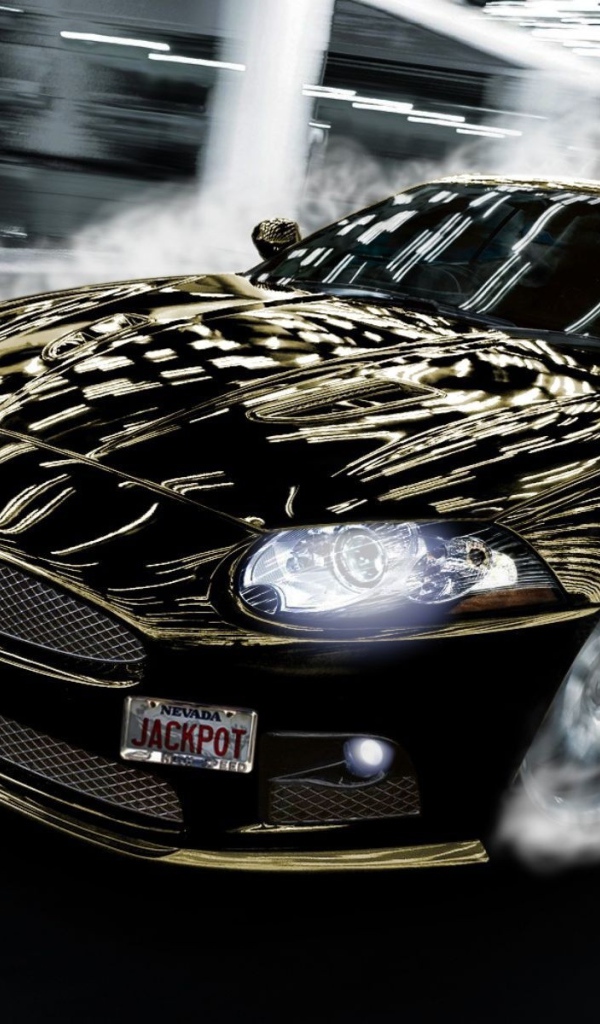 Автомобиль Ягуар XKR