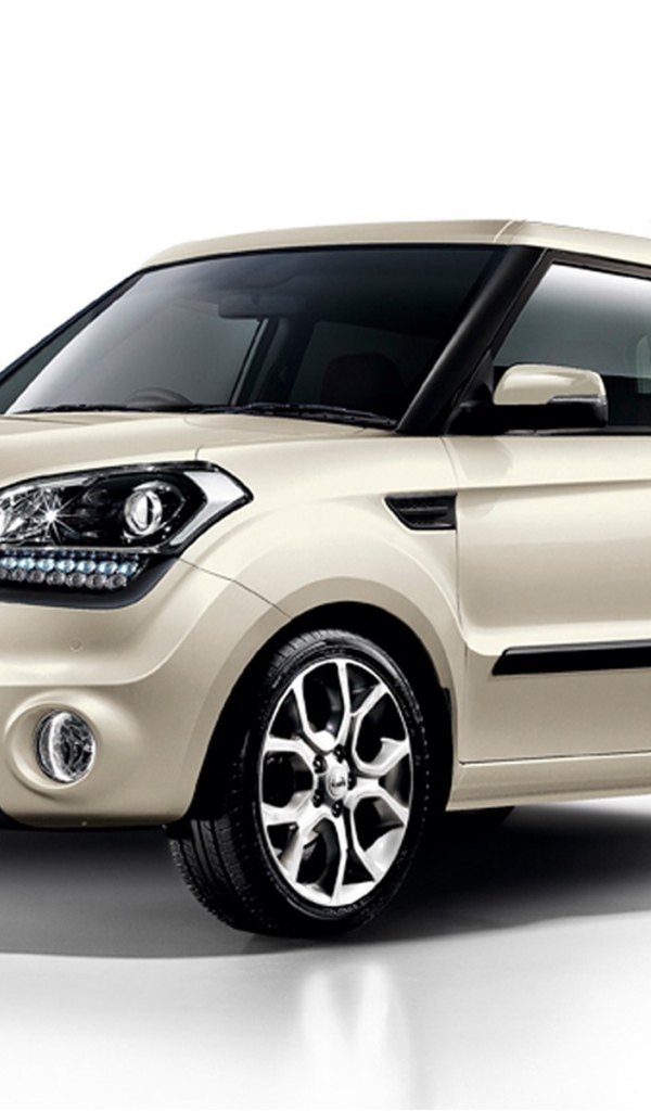 Автомобиль марки Kia модели Soul