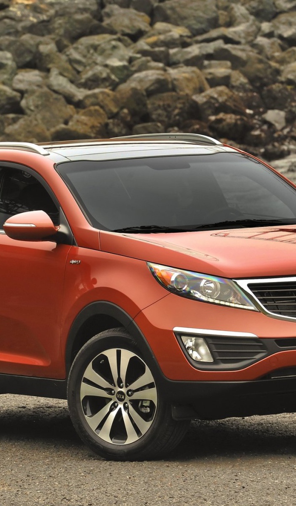 Автомобиль марки Kia модели Sportage