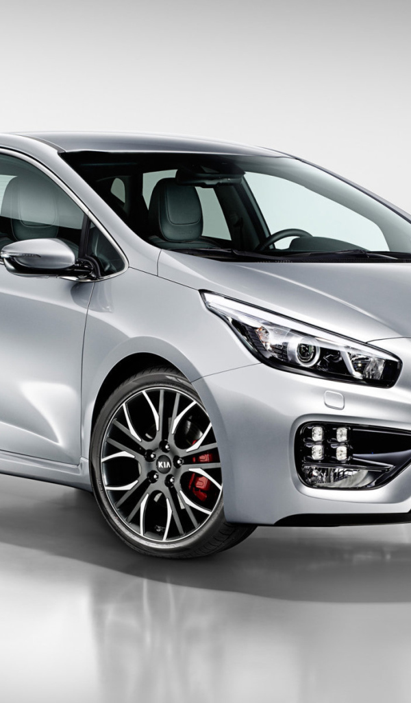 Новая машина Kia Ceed