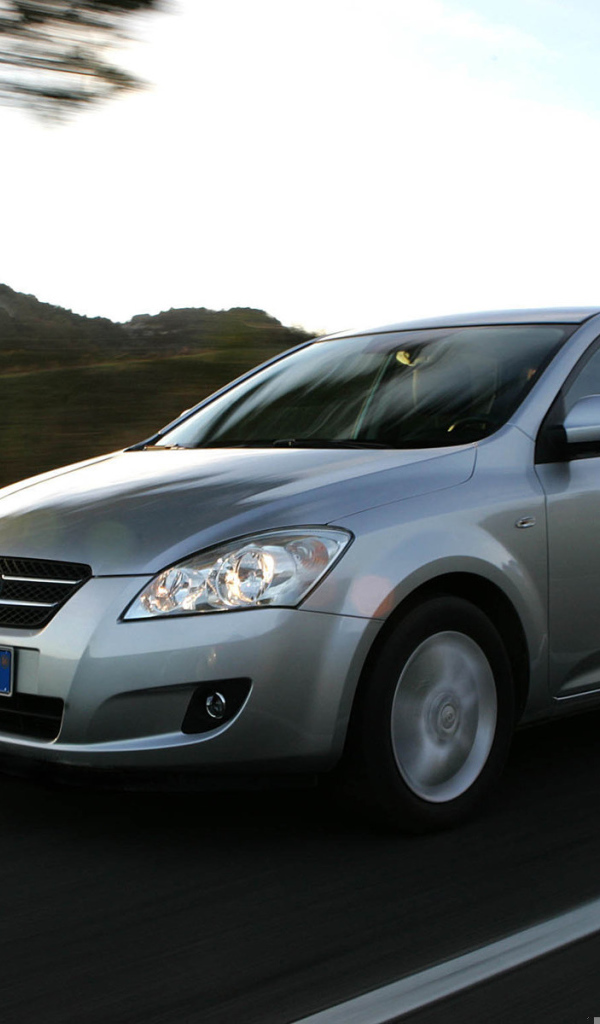 Автомобиль марки Kia модели Ceed