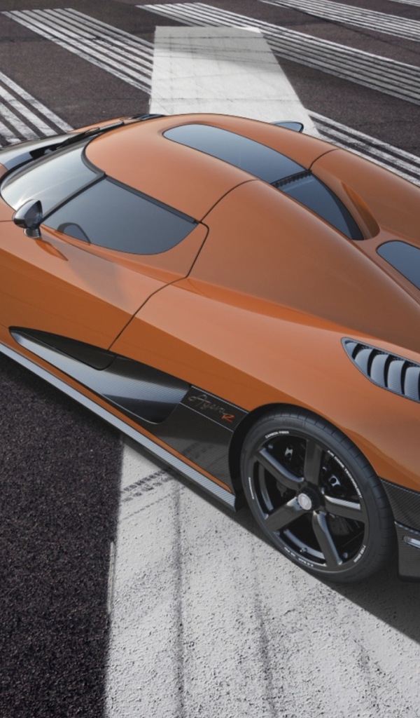 Суперкар Кенигсегг