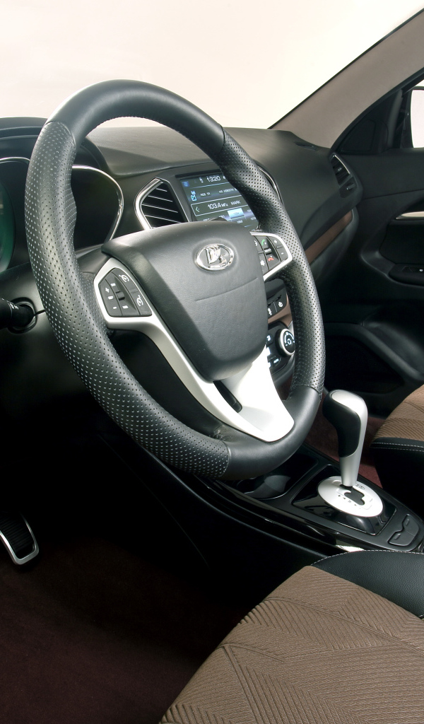 В салоне новой Лады Веста