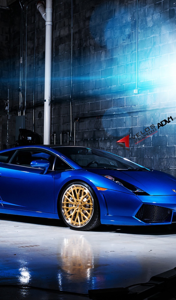 Синий Lamborghini Gallardo