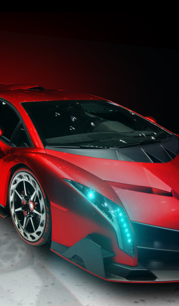 Красивый автомобиль Lamborghini Veneno в Москве