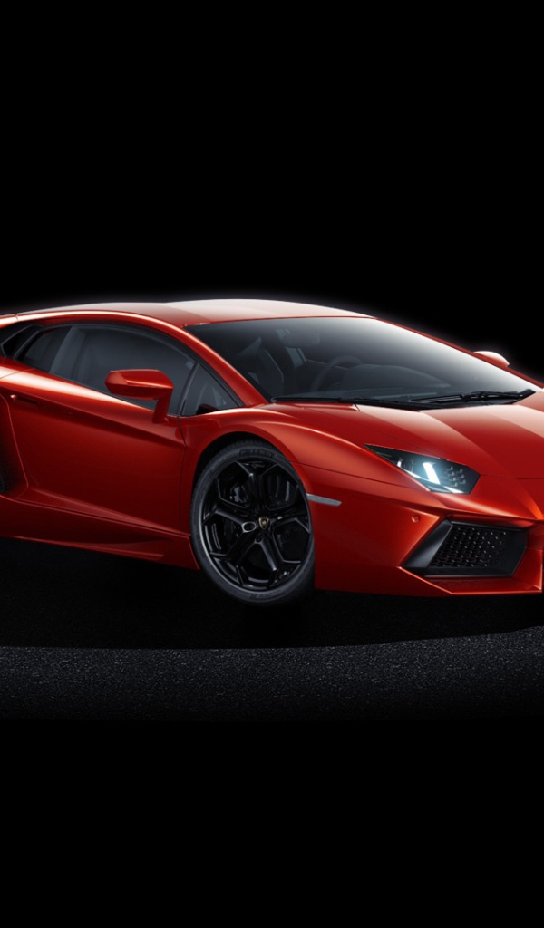 Красный Lamborghini aventador lp700