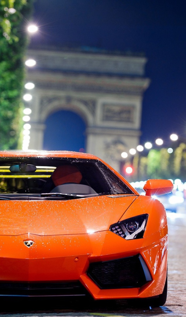 Оранжевый Lamborghini aventador