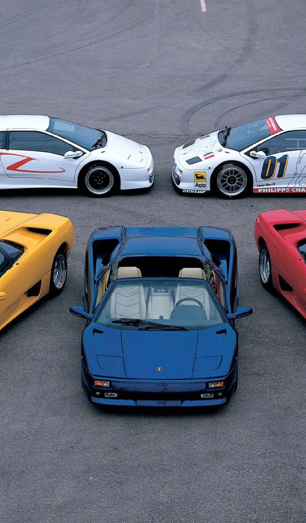 Надежная машина Lamborghini Diablo