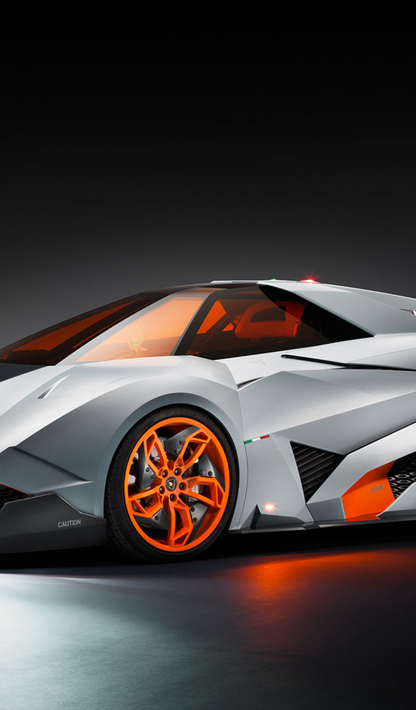 Надежная машина Lamborghini Egoista
