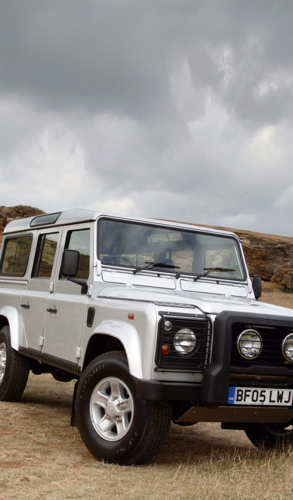   Новый автомобиль Land Rover Defender