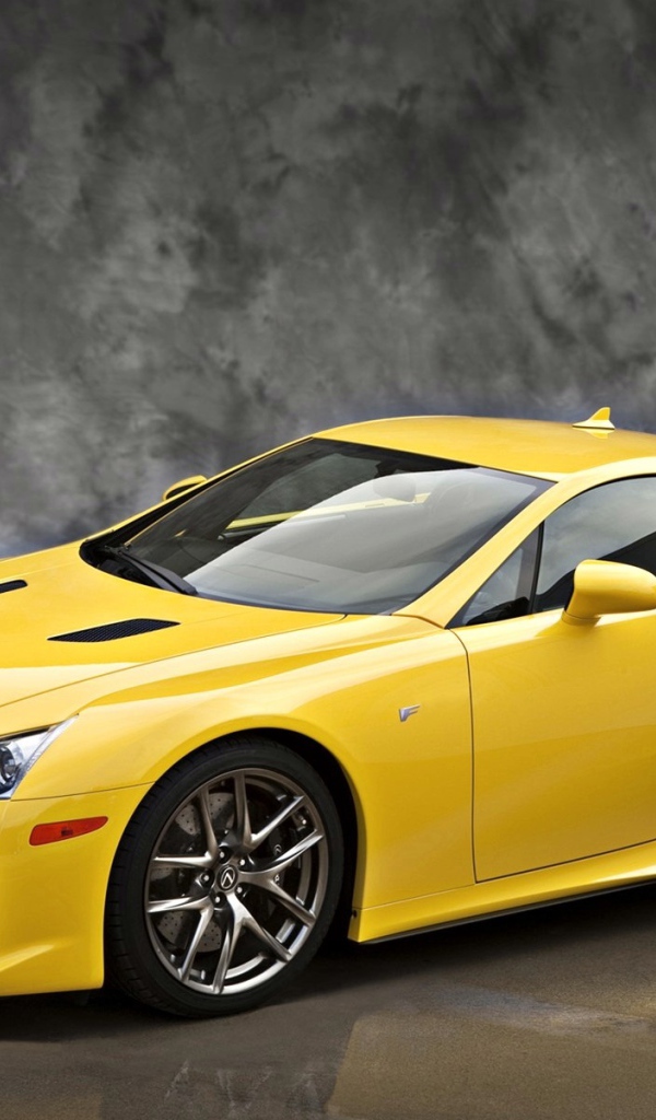 Автомобиль Lexus lfa