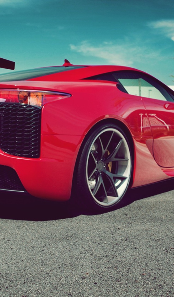 Красный спортивный Лексус