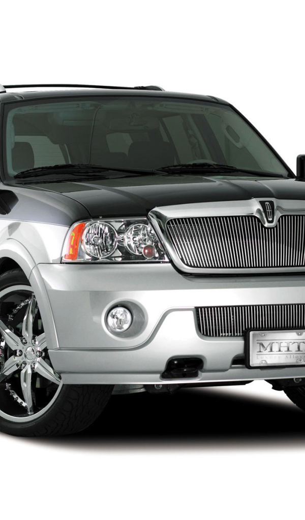 Красивый автомобиль Lincoln Navigator