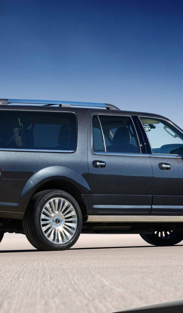 Фото автомобиля Lincoln Navigator 2015