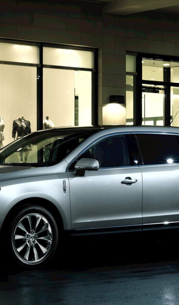 Надежная машина Lincoln Town Car