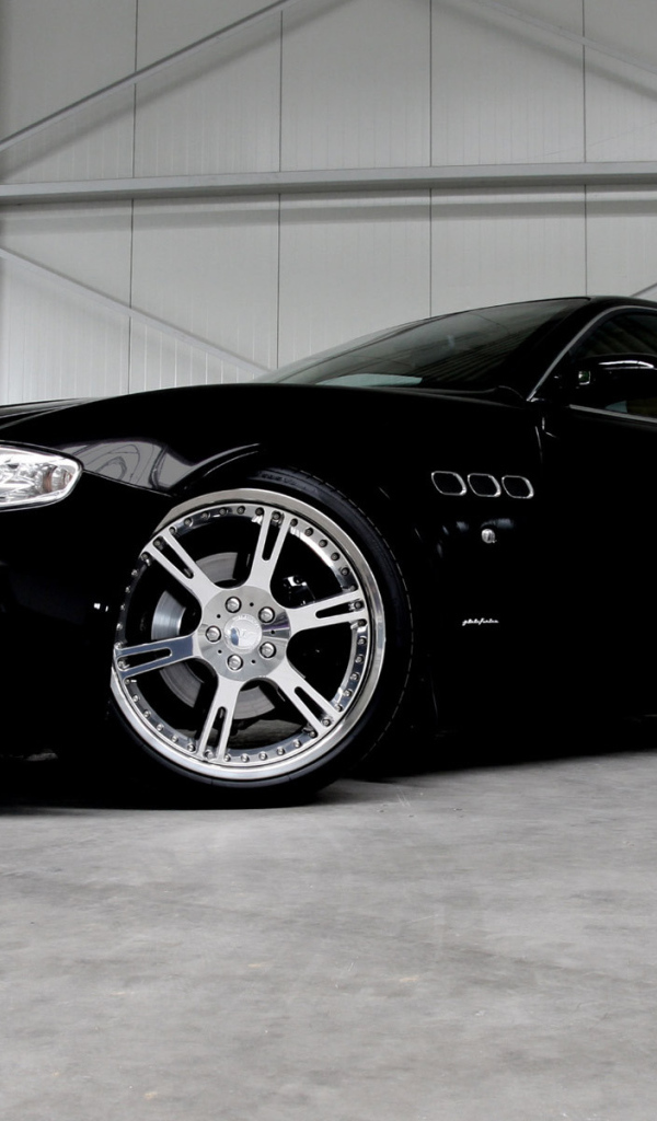 Дизайн автомобиля Maserati Quattroporte