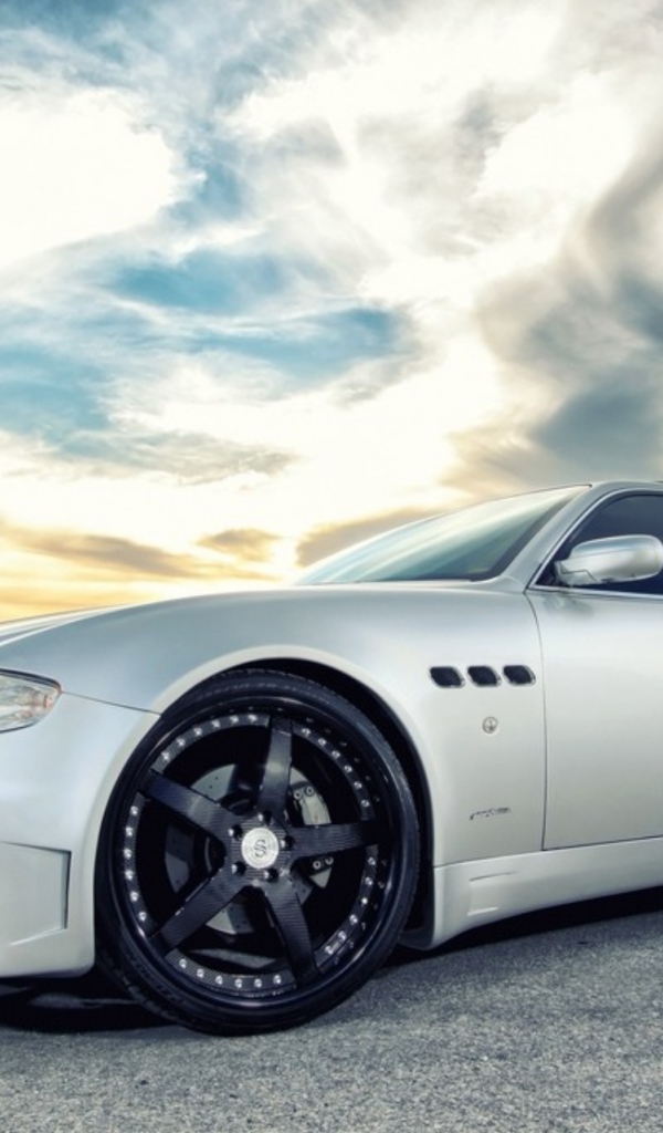 Новый автомобиль Maserati Quattroporte