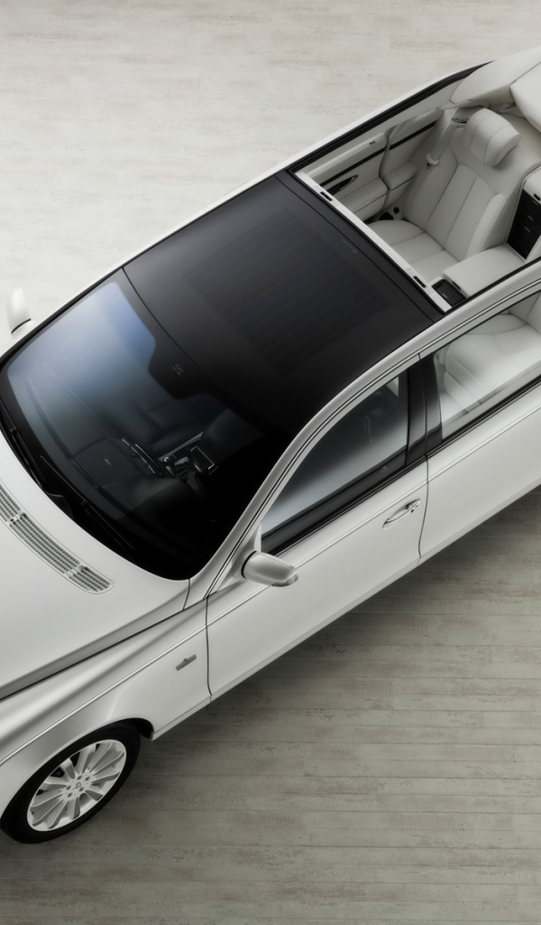 Надежная машина Maybach  Landaulet