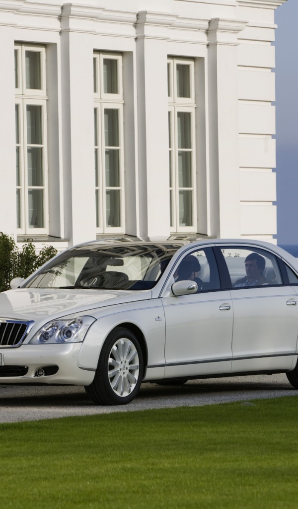 Тест драйв автомобиля Maybach Landaulet