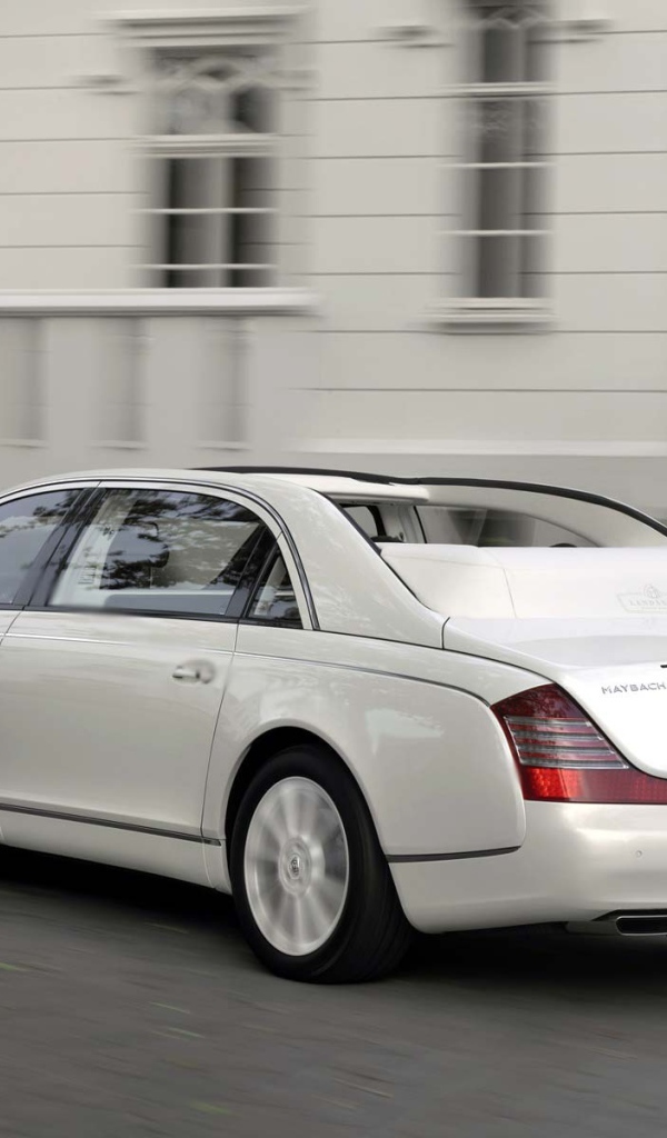 Новая машина Maybach  Landaulet