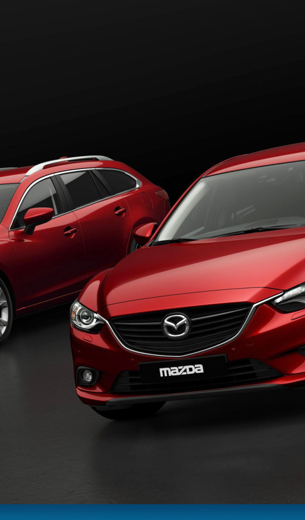 Красивый автомобиль Mazda 6