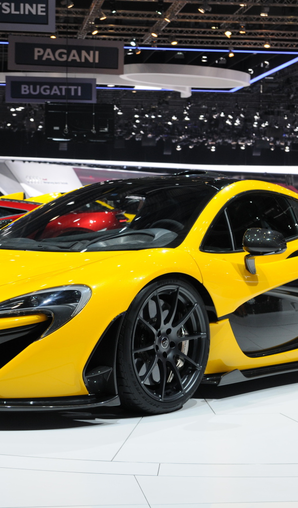 Тест драйв автомобиля McLaren P1 2014