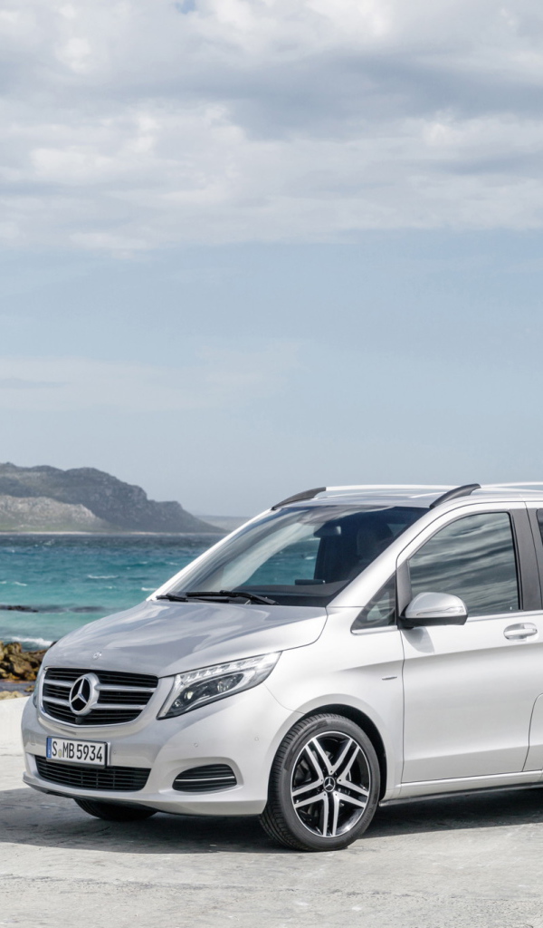 Надежный автомобиль Mercedes V-Class 2014