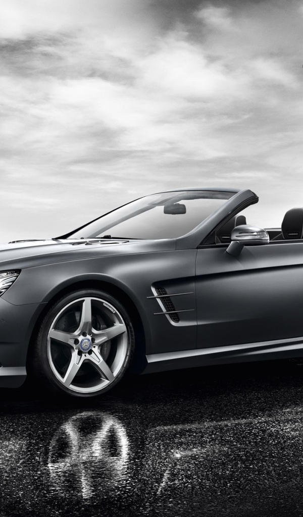 Монохромный мерседес