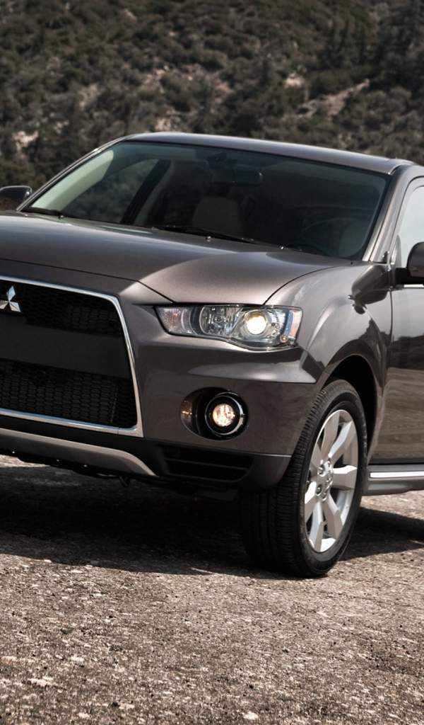 Новая машина Mitsubishi Outlander