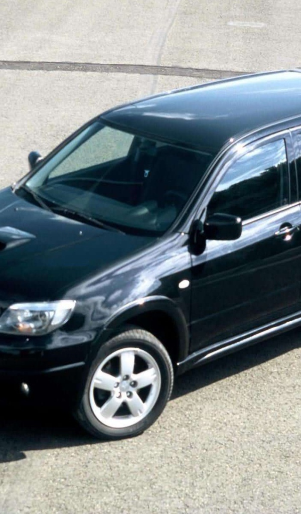 Тест драйв автомобиля Mitsubishi Outlander